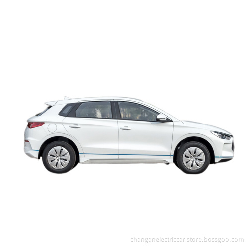 Sales price of BYD e2 new energy vehicle